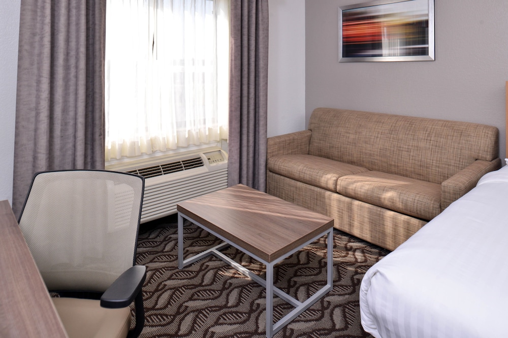 holiday inn express and suites lonoke by ihg