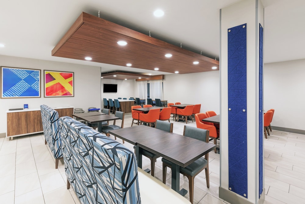 holiday inn express and suites lonoke by ihg