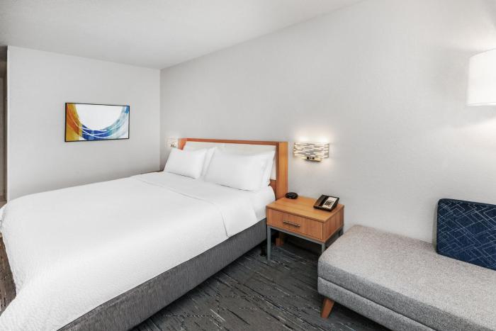 holiday inn express and suites lonoke by ihg