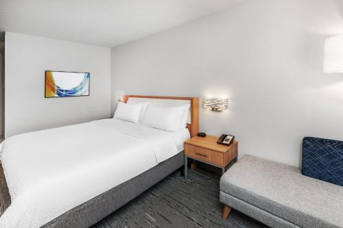 holiday inn express and suites lonoke by ihg