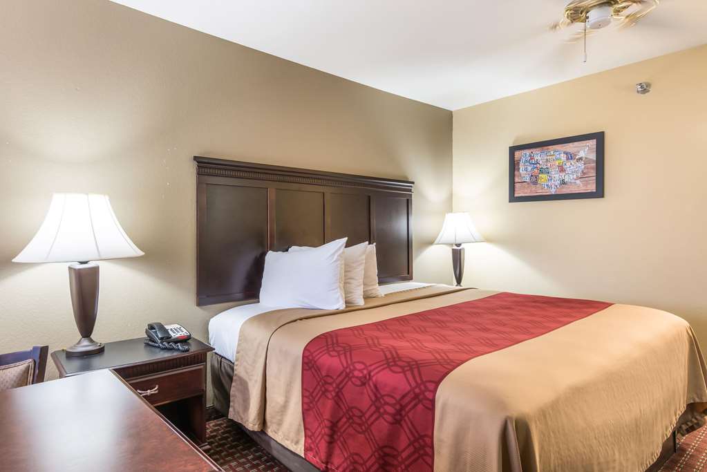 econo lodge inn and suites bryant