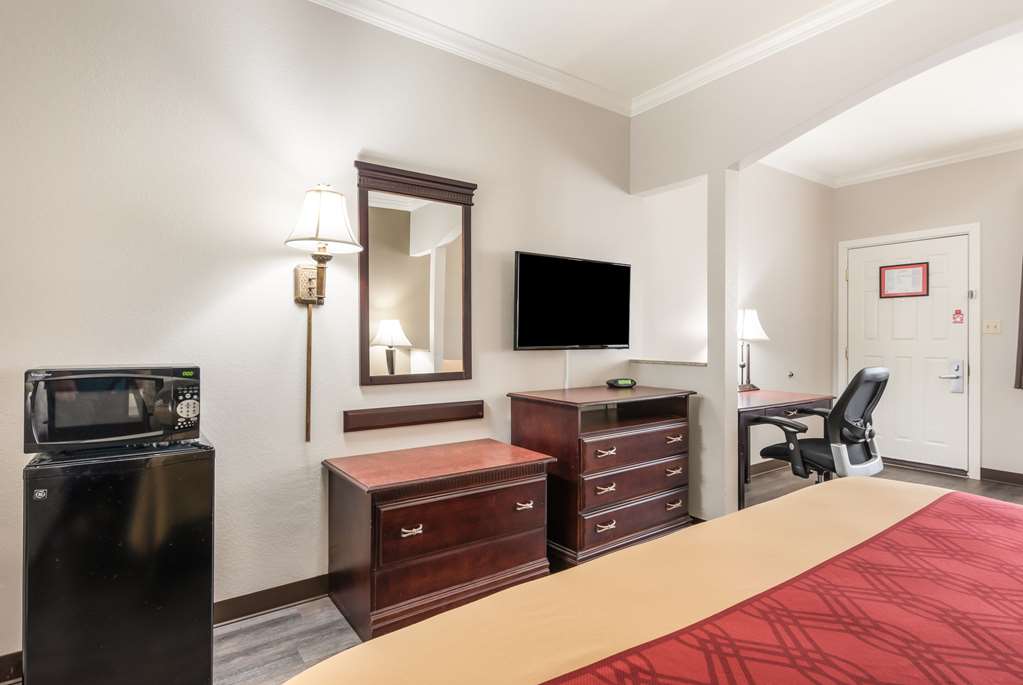 econo lodge inn and suites bryant