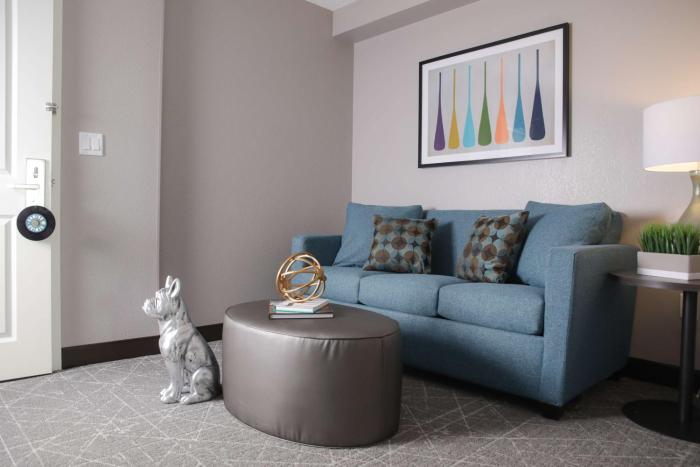the rewind west des moines tapestry collection by hilton