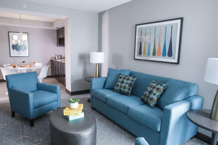 the rewind west des moines tapestry collection by hilton