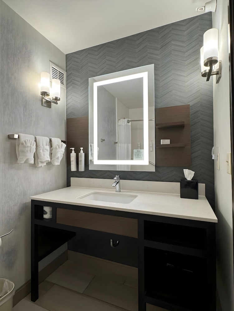 hilton garden inn des moines west
