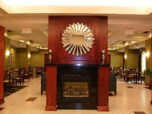 holiday inn express and suites urbandale by ihg