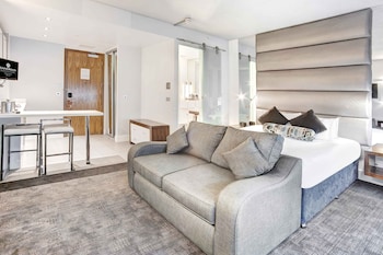 sandman signature newcastle hotel