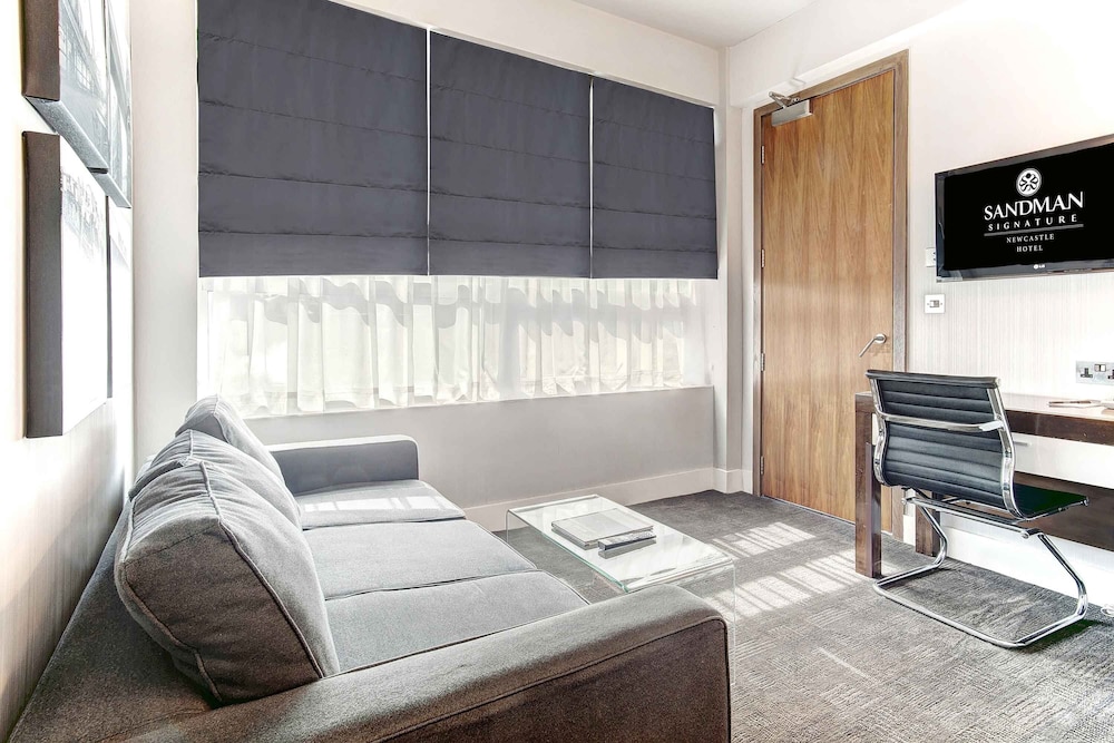 sandman signature newcastle hotel