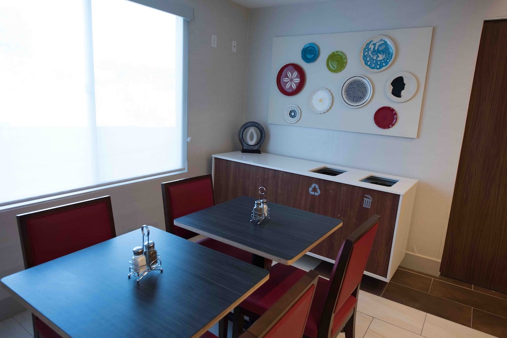holiday inn express hotel and suites west coxsackie by ihg