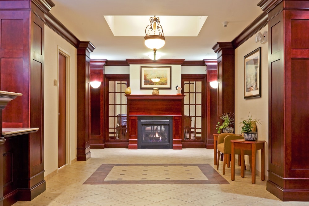holiday inn express and suites albany airport area latham
