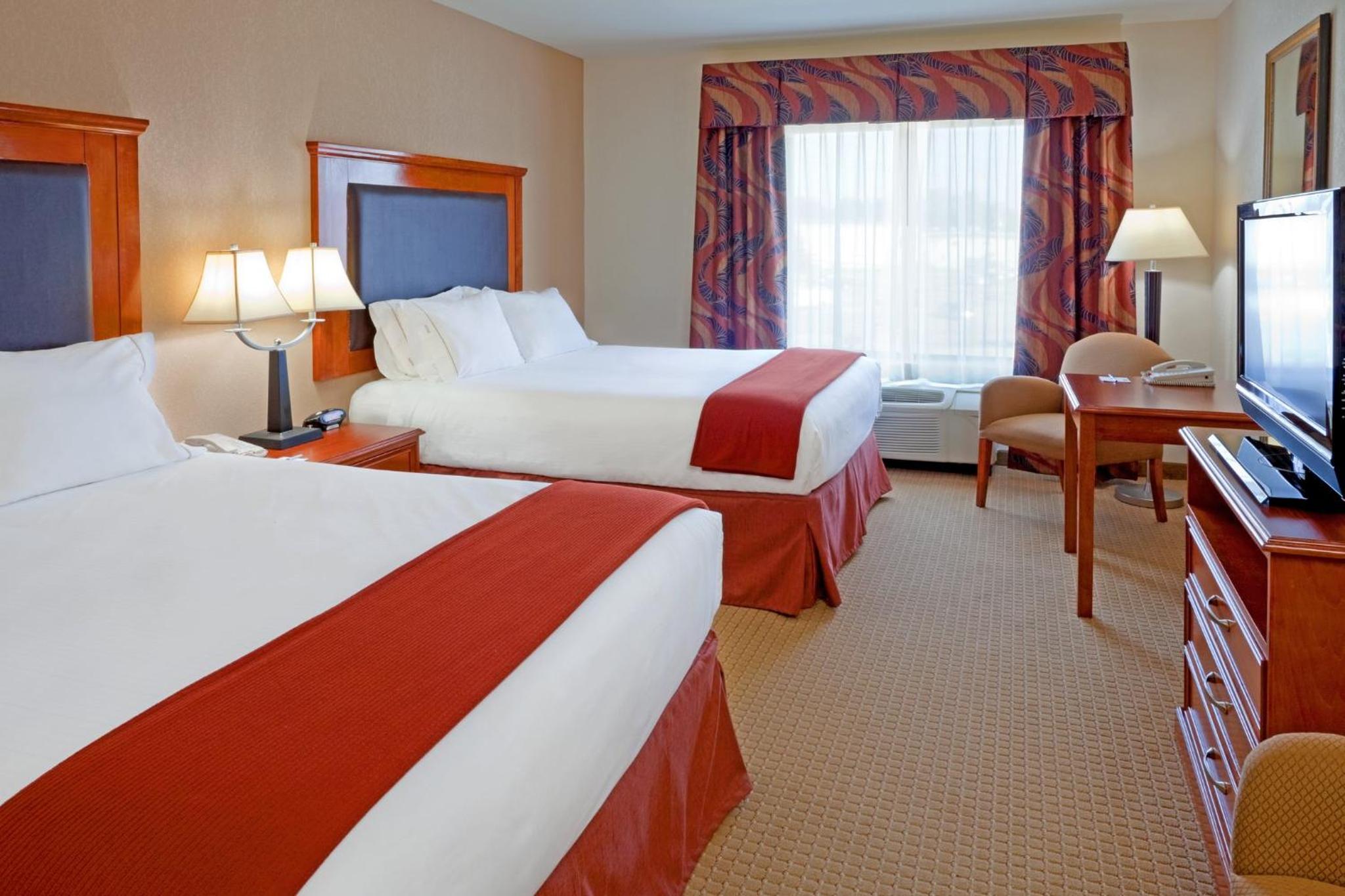 holiday inn express and suites albany airport area latham