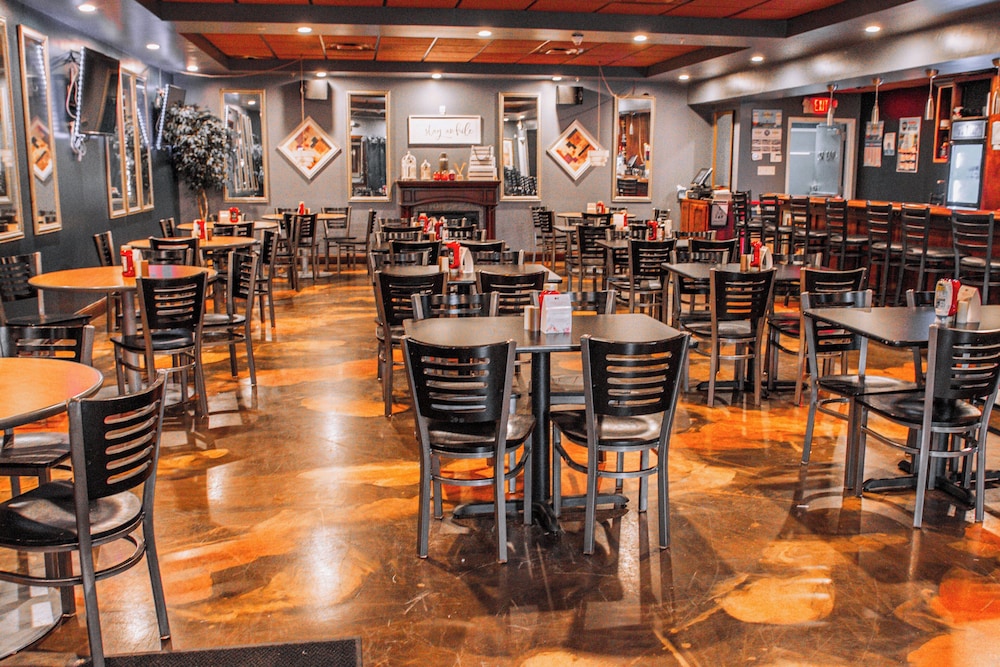 holiday inn express and suites albany airport area latham