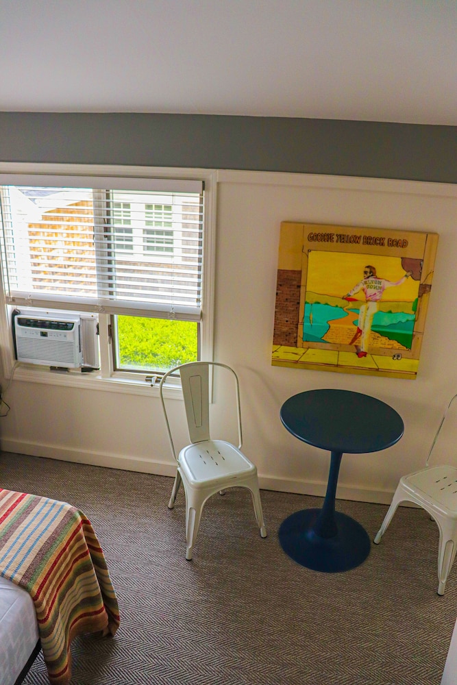 mercury hotel provincetown