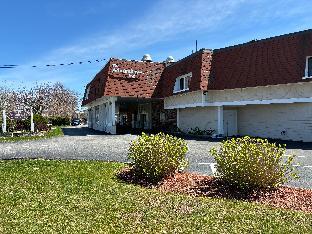 admiralty inn and suites a red collection hotel