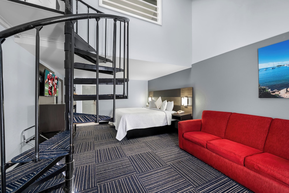 admiralty inn and suites a red collection hotel