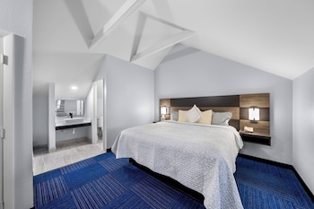 admiralty inn and suites a red collection hotel