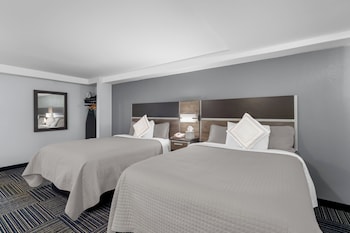 admiralty inn and suites a red collection hotel