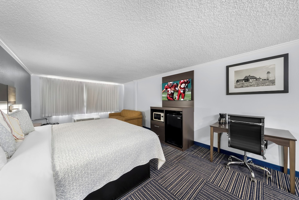 admiralty inn and suites a red collection hotel