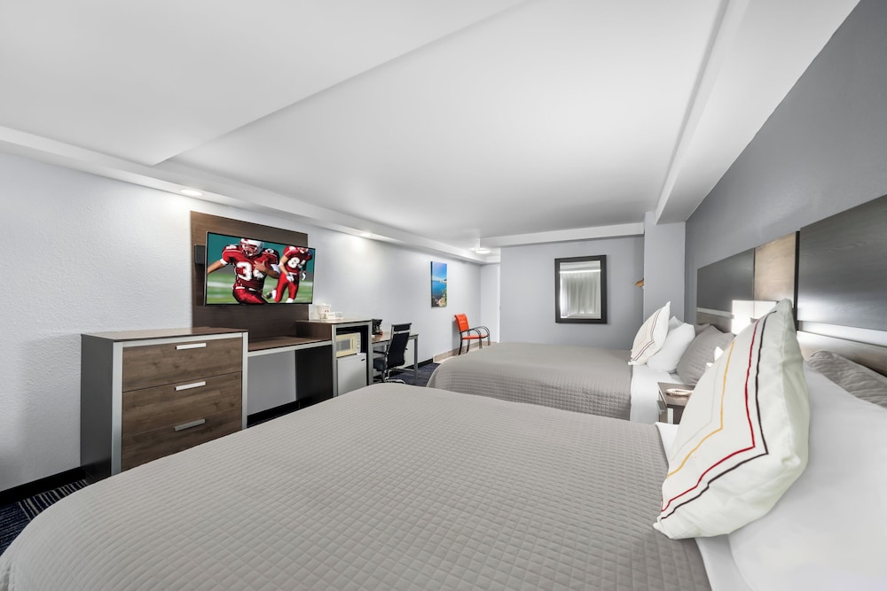 admiralty inn and suites a red collection hotel