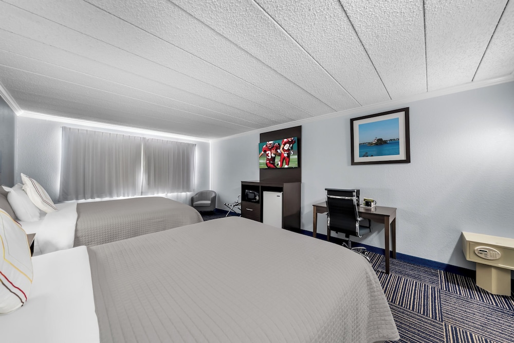 admiralty inn and suites a red collection hotel