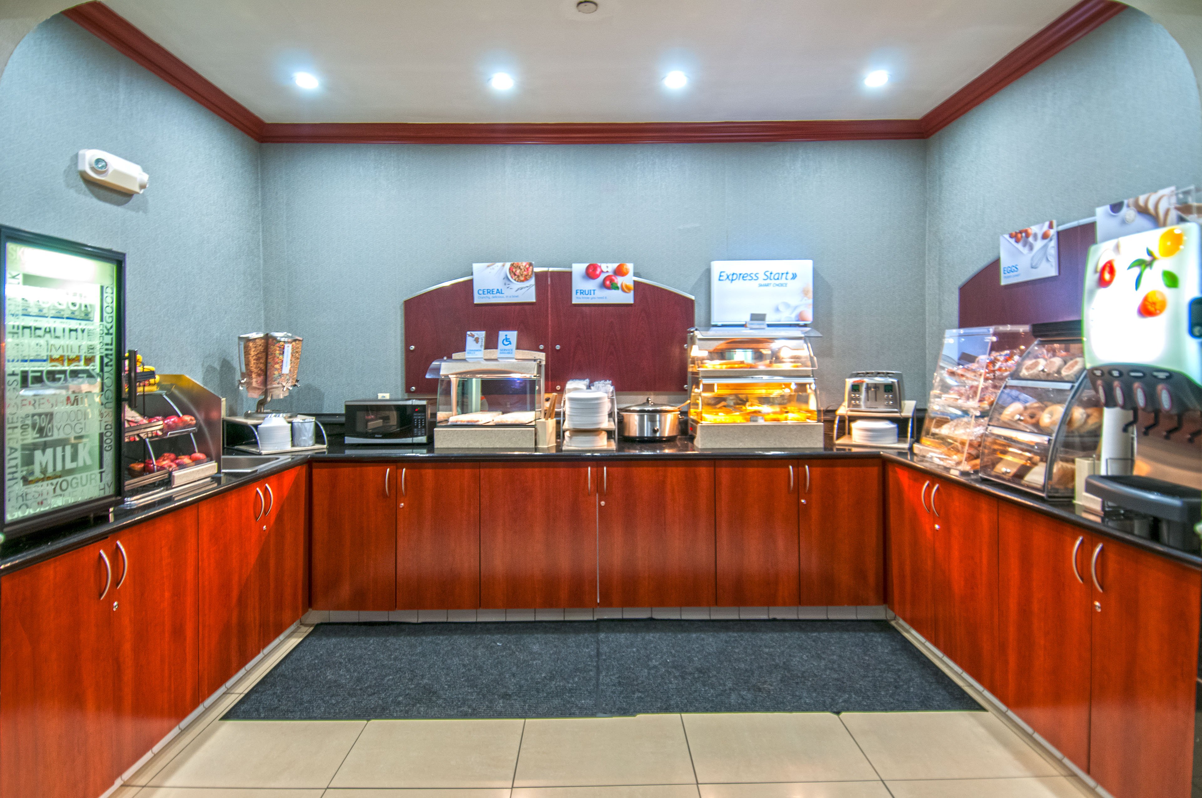 holiday inn express and suites bakersfield central by ihg