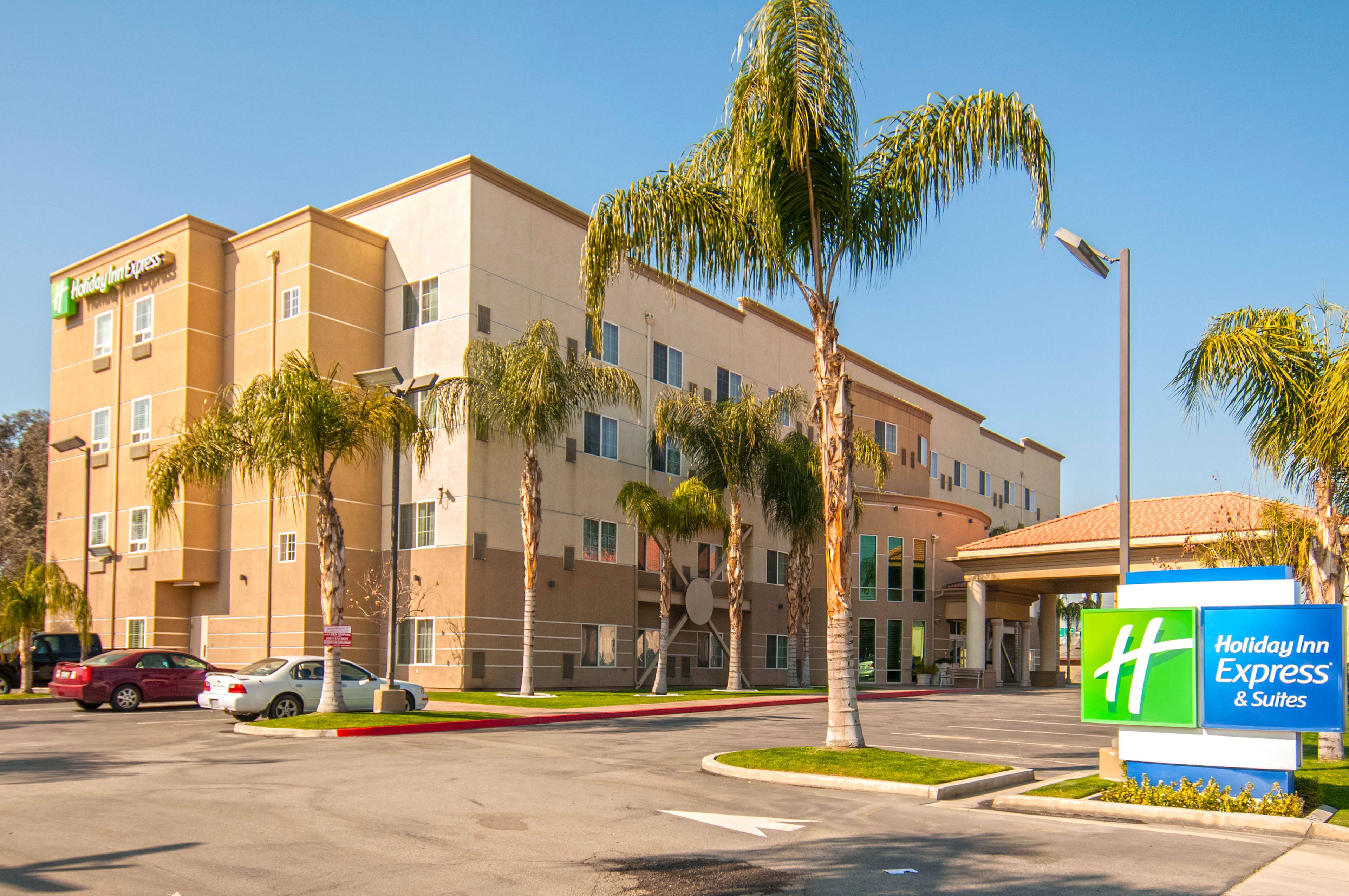 holiday inn express and suites bakersfield central by ihg