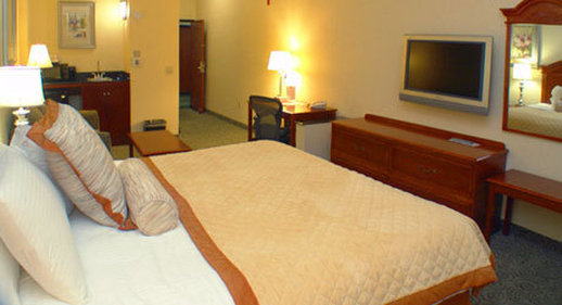holiday inn express and suites bakersfield central by ihg