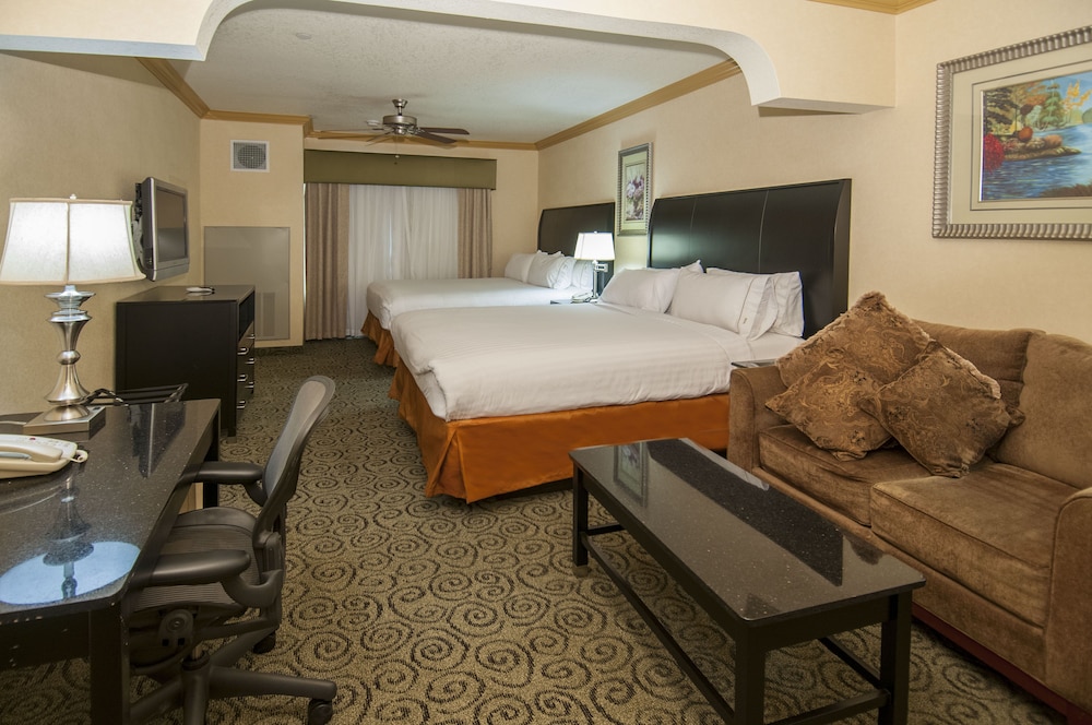 holiday inn express and suites bakersfield central by ihg