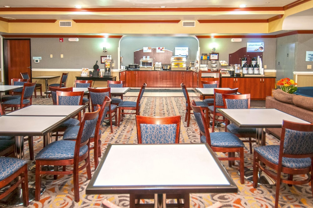 holiday inn express and suites bakersfield central by ihg