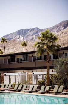 v palm springs
