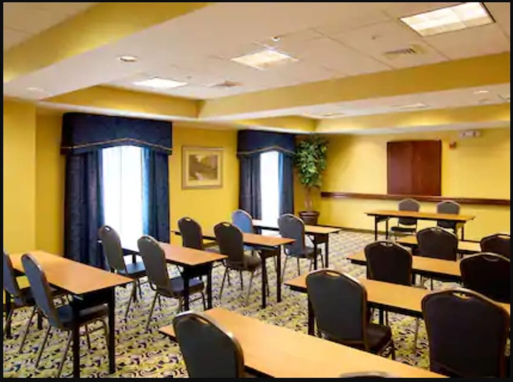 hampton inn and suites lake wales