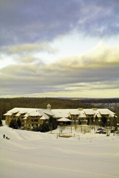 the lodge at cedar river shanty creek resort