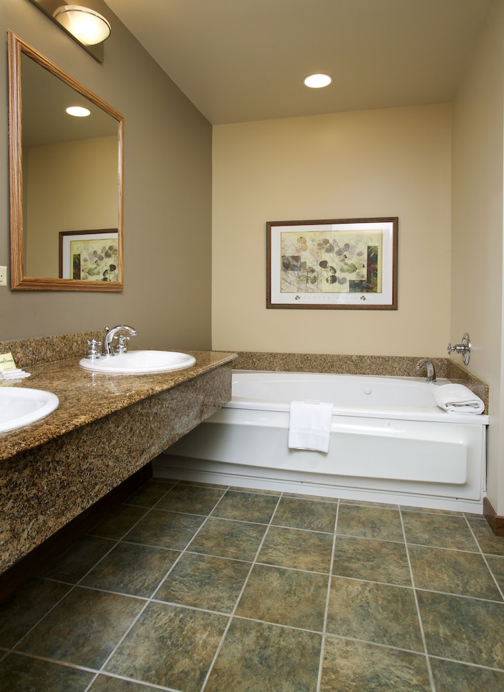 the lodge at cedar river shanty creek resort