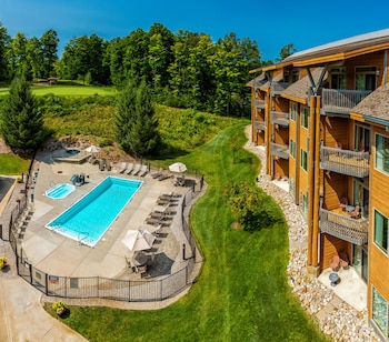 the lodge at cedar river shanty creek resort
