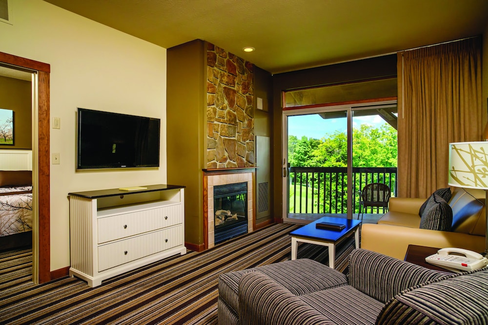 the lodge at cedar river shanty creek resort