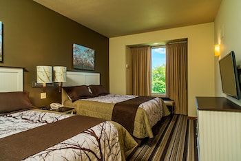 the lodge at cedar river shanty creek resort