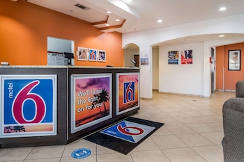 motel 6 canton ga