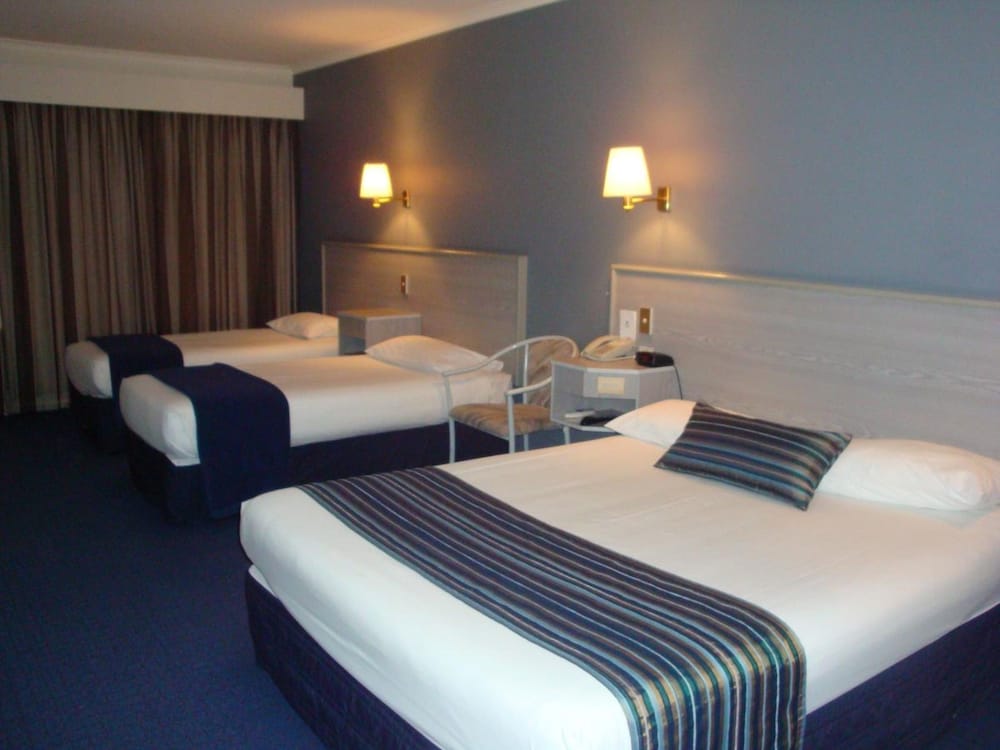 ibis styles adelaide manor