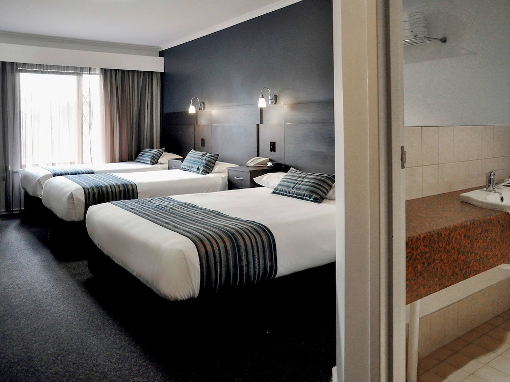 ibis styles adelaide manor
