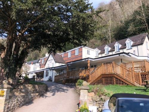 the royal lodge