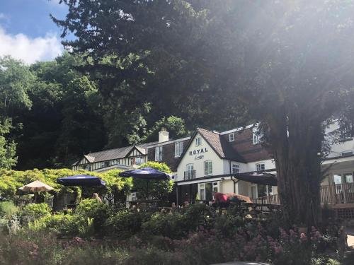 the royal lodge