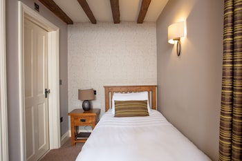 broom hall inn