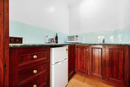 the georgian motor lodge