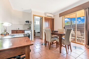 the georgian motor lodge