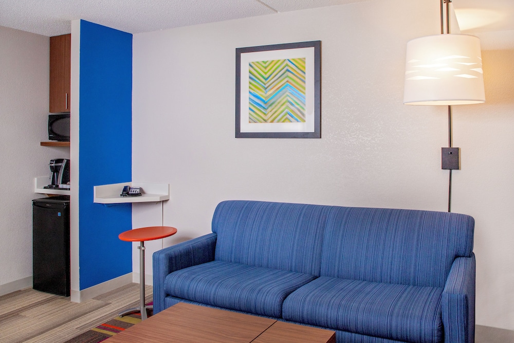holiday inn express chesapeake norfolk by ihg