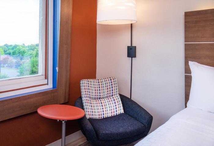holiday inn express chesapeake norfolk by ihg