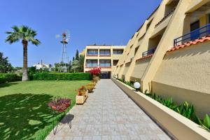 napa prince hotel apartments