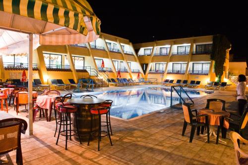 napa prince hotel apartments