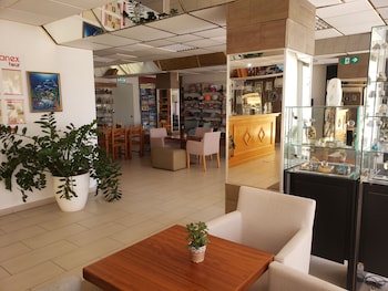 napa prince hotel apartments