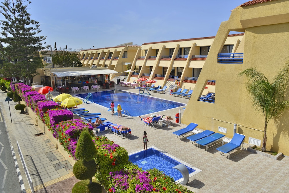 napa prince hotel apartments